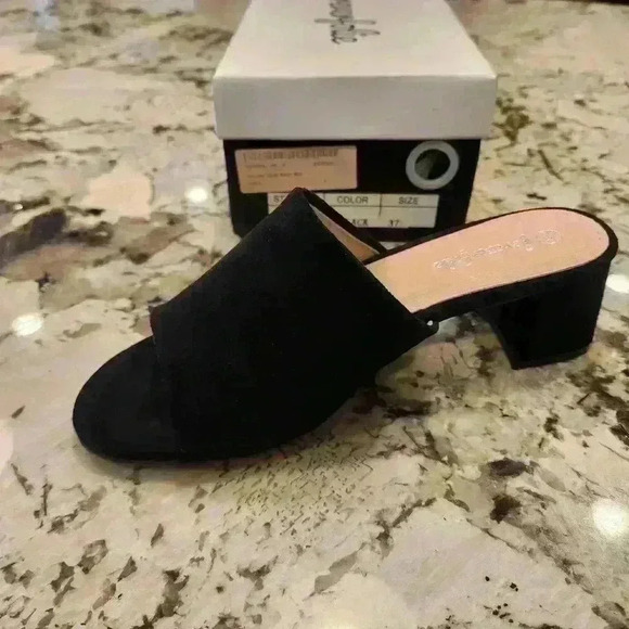 NIB Forever Folie by Nasty Gal Stay Free Black Open Toe Faux Suede Mule $46 - Picture 4 of 8